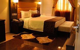 Nippon Grand Hotel And Apartment